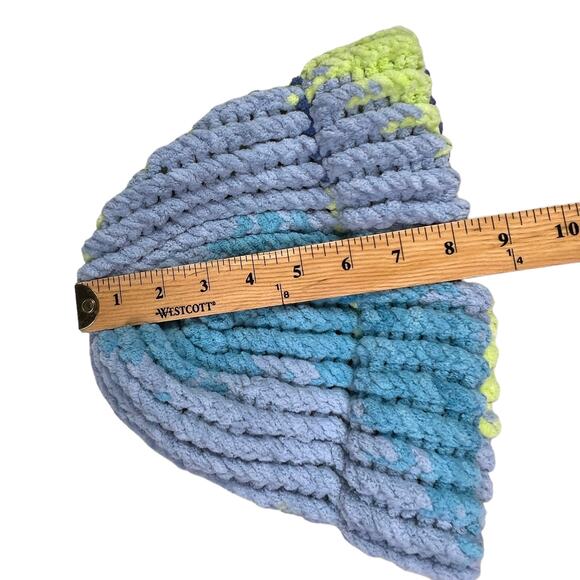 Beautiful Incredibly Soft Handmade Winter Hat Toque in Shades of Blue and Yellow - Picture 10 of 10